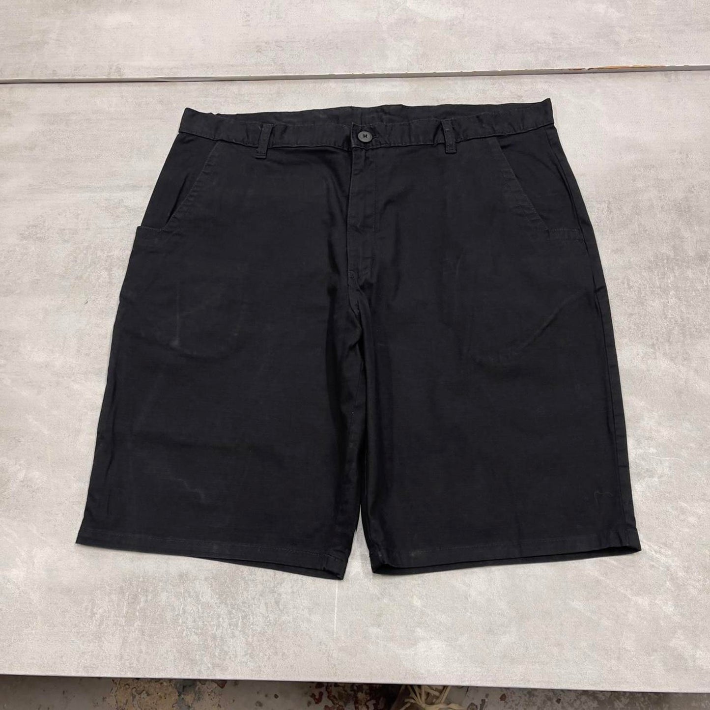 Baggy Black Dickies carpenter shorts W38