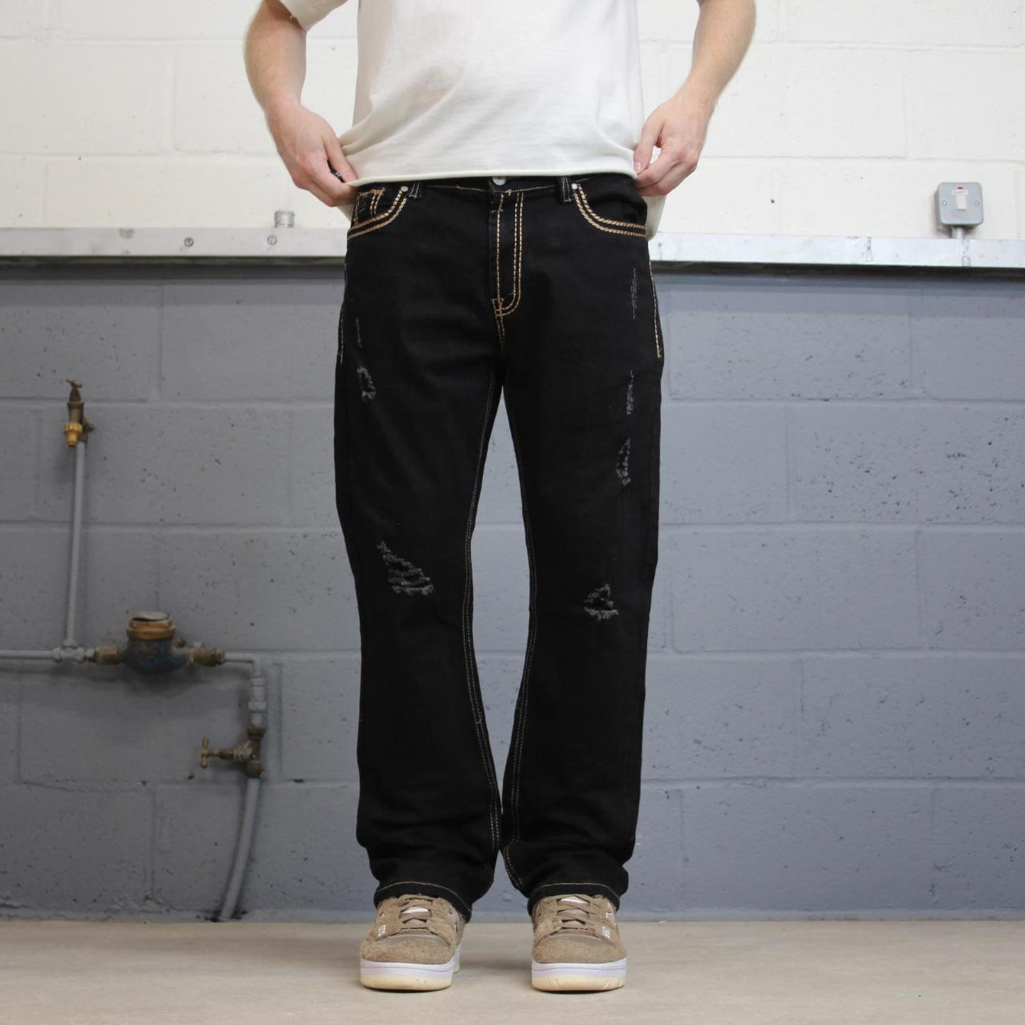 Black Ace of Diamond embroidered jeans W36L30