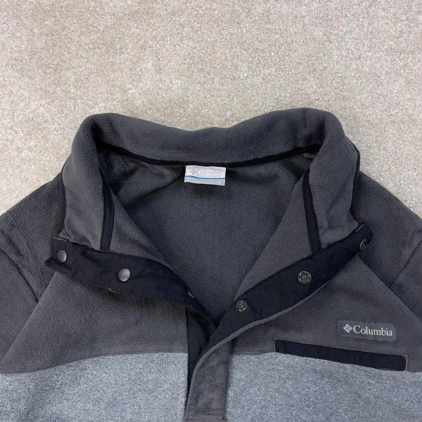 Grey Columbia technical fleece Large y2k style snap T popper autumn fall fashion pull over