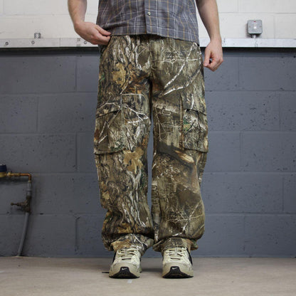 Realtree baggy camo hunting style cargo pants Y2K khaki camouflage pattern utility trousers