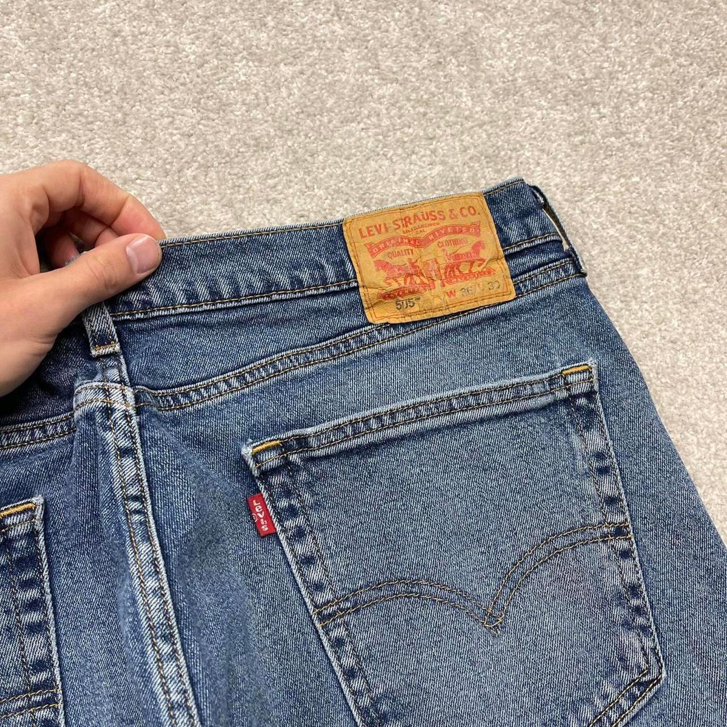 Vintage y2k Levi's 505 jeans blue Straight leg denim casual pants red tab logo