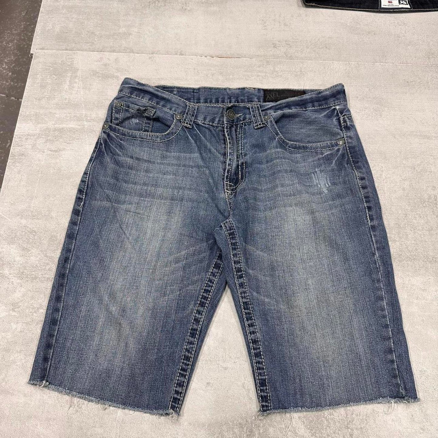 Axel jean shorts W34