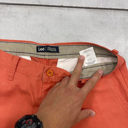 Orange Lee shorts W32