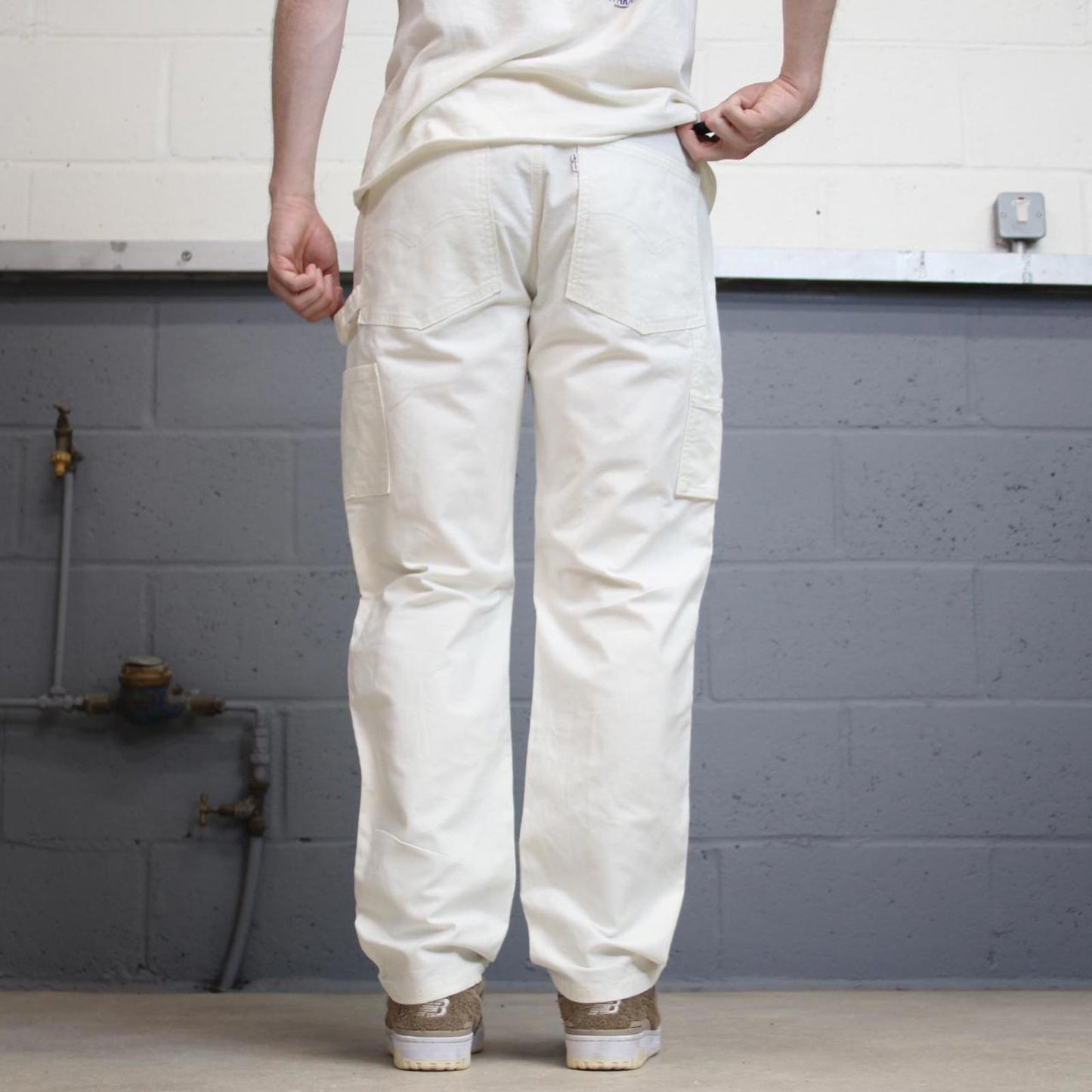 White Levis carpenter jeans W34L30 denim straight fit y2k style cargo trousers tab logo