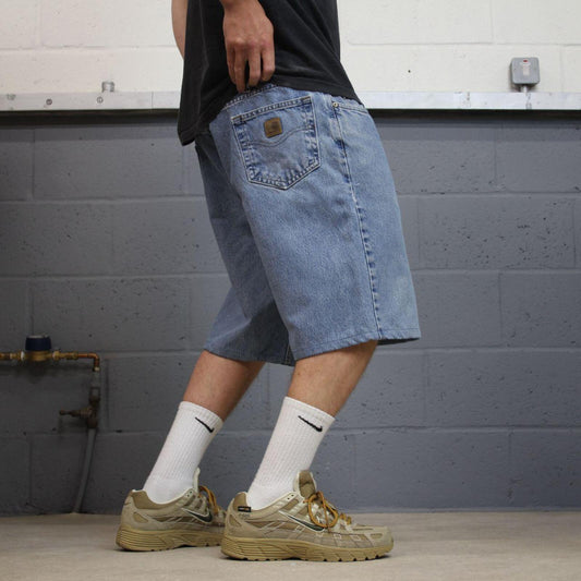 Vintage Carhartt baggy denim shorts faded blue Loose skater style workwear jorts