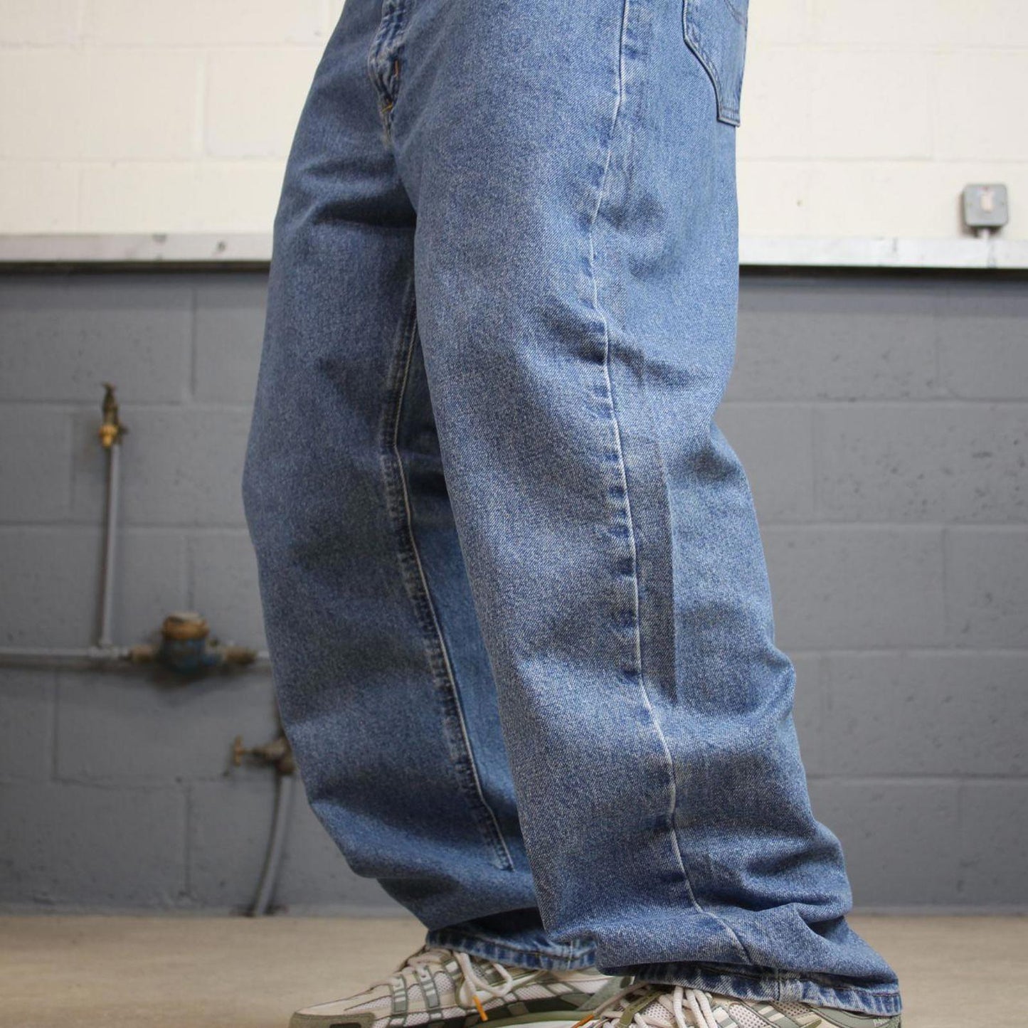 Blue Carhartt jeans W38L32 vintage 90s skater style relaxed fit loose 5 pocket pants