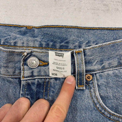 Mens Levi’s denim shorts W36