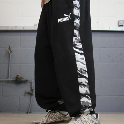 Baggy black Puma joggers 4XL y2k style sportswear track pants loose fit