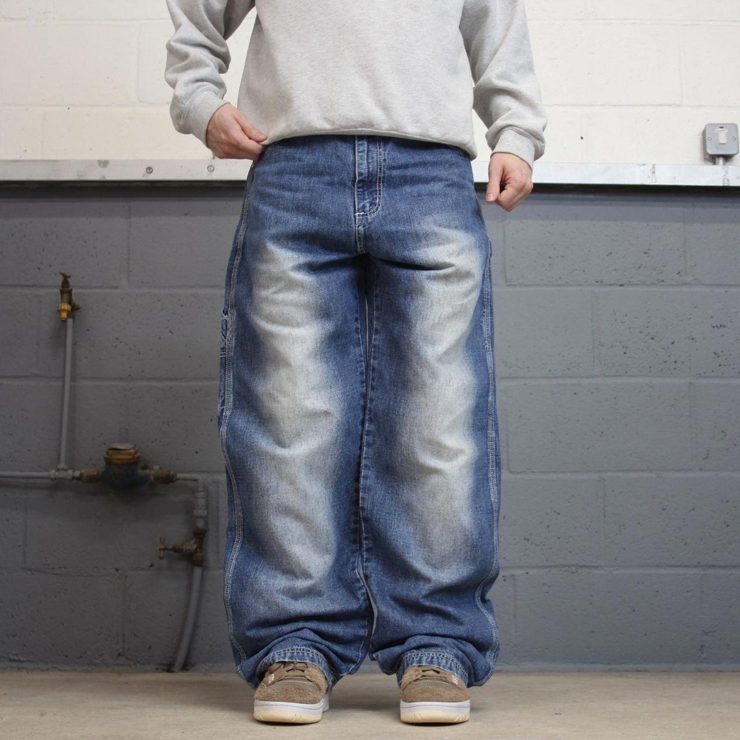 90s baggy carpenter skate jeans W34L34 PJ Mark blue wide leg denim 90s style skater pants casual