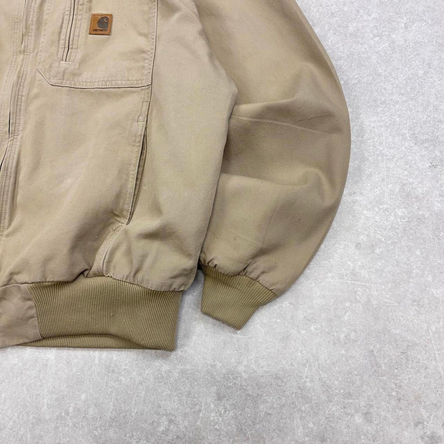 Beige Carhartt bomber jacket XL loose workwear 90s style jacket patch logo