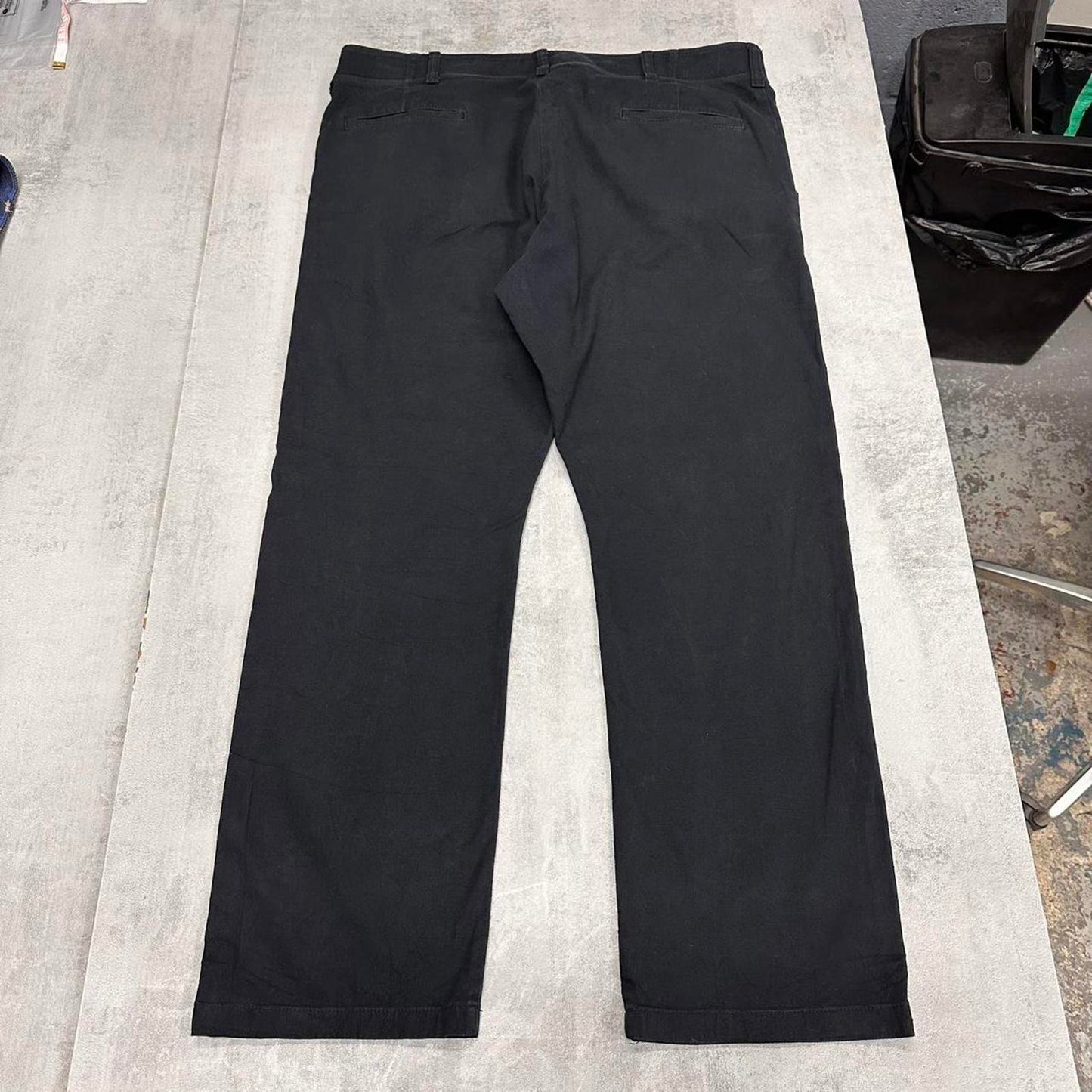 Wrangler trousers W38L30 black loose skater style pants