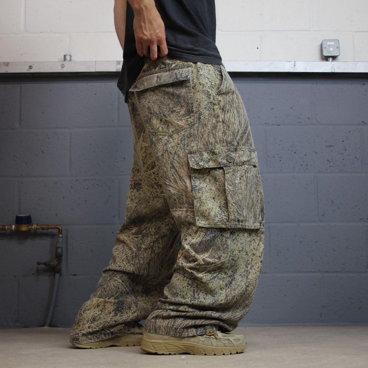 Baggy camo cargo pants y2k utility khaki Mossy Oak Brush camouflage hunting wide leg cargos