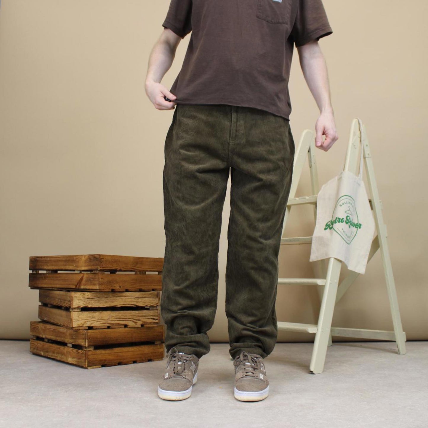 Khaki jumbo Corduroy trousers W32L31