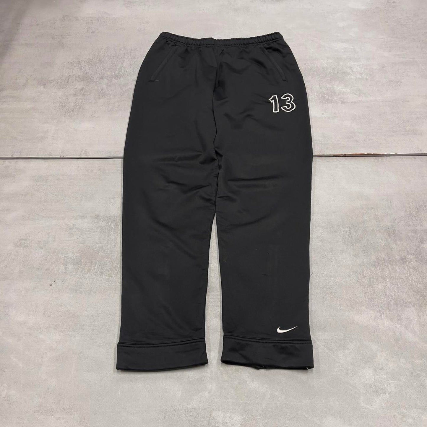 Black Nike trackies M 8-10 loose y2k floaty leg joggers embroidered logo