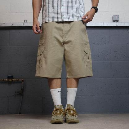 Dickies cargo chino shorts utility khaki Chino skater / surf shorts loose relaxed fit festival