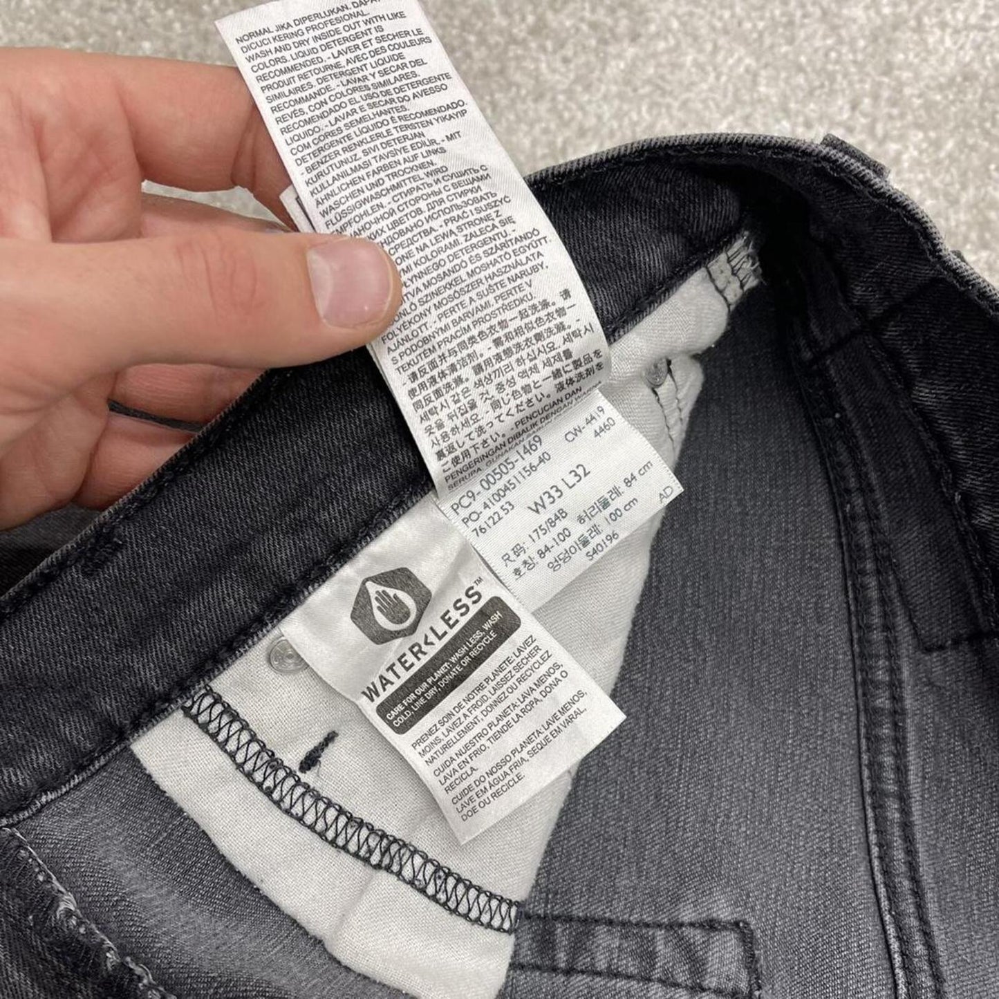 Y2k Levi's 505 jeans faded black Straight leg denim pants red tab logo