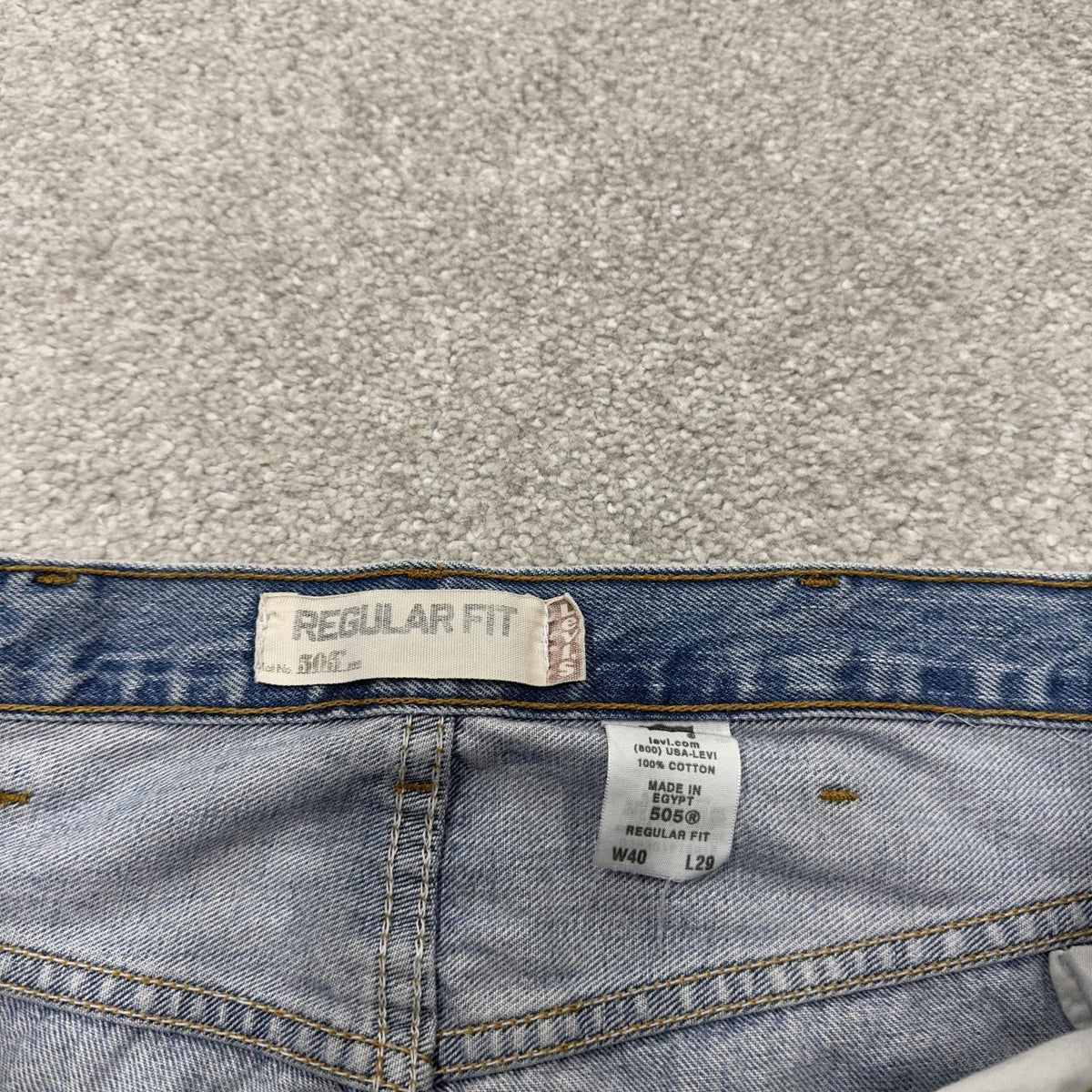 Levi’s 505 jeans Y2K blue denim straight leg 2000s style pants red tab logo