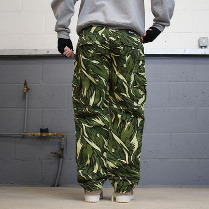 Ripndip Camo cargo pants W32L30 green camouflage skate style cargo trousers