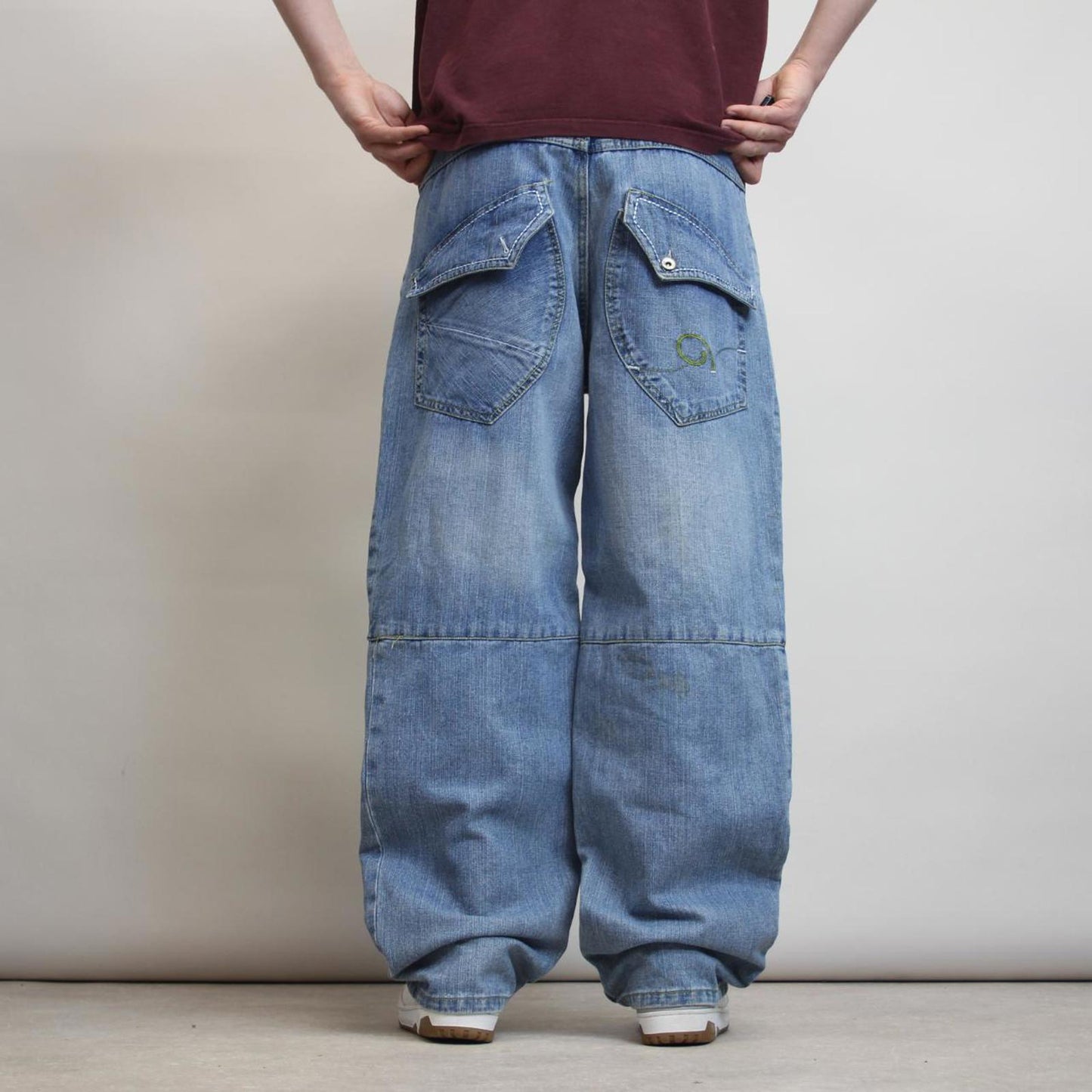Mens baggy Rocawear jeans W34 L32