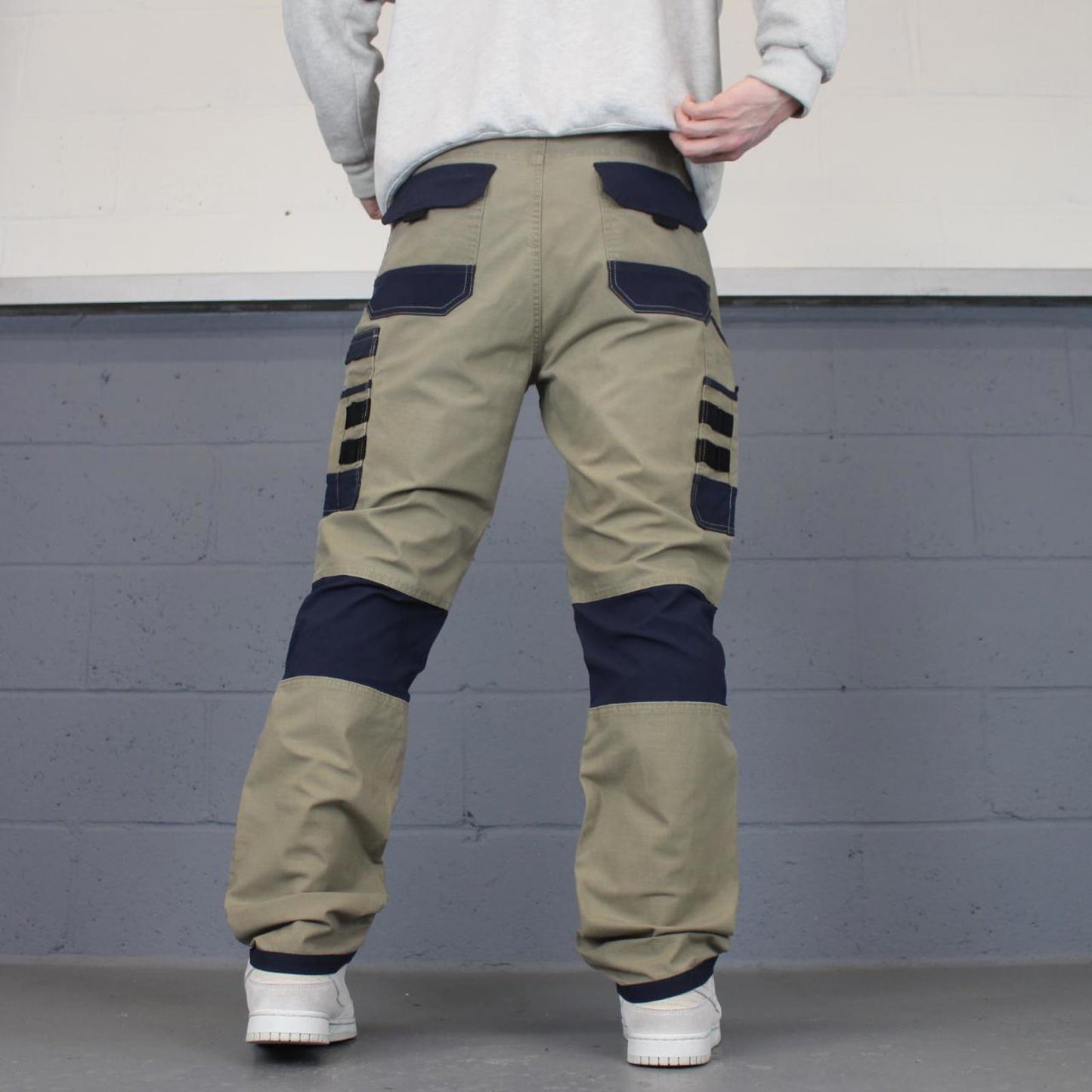 Cargo trousers W34 L31
