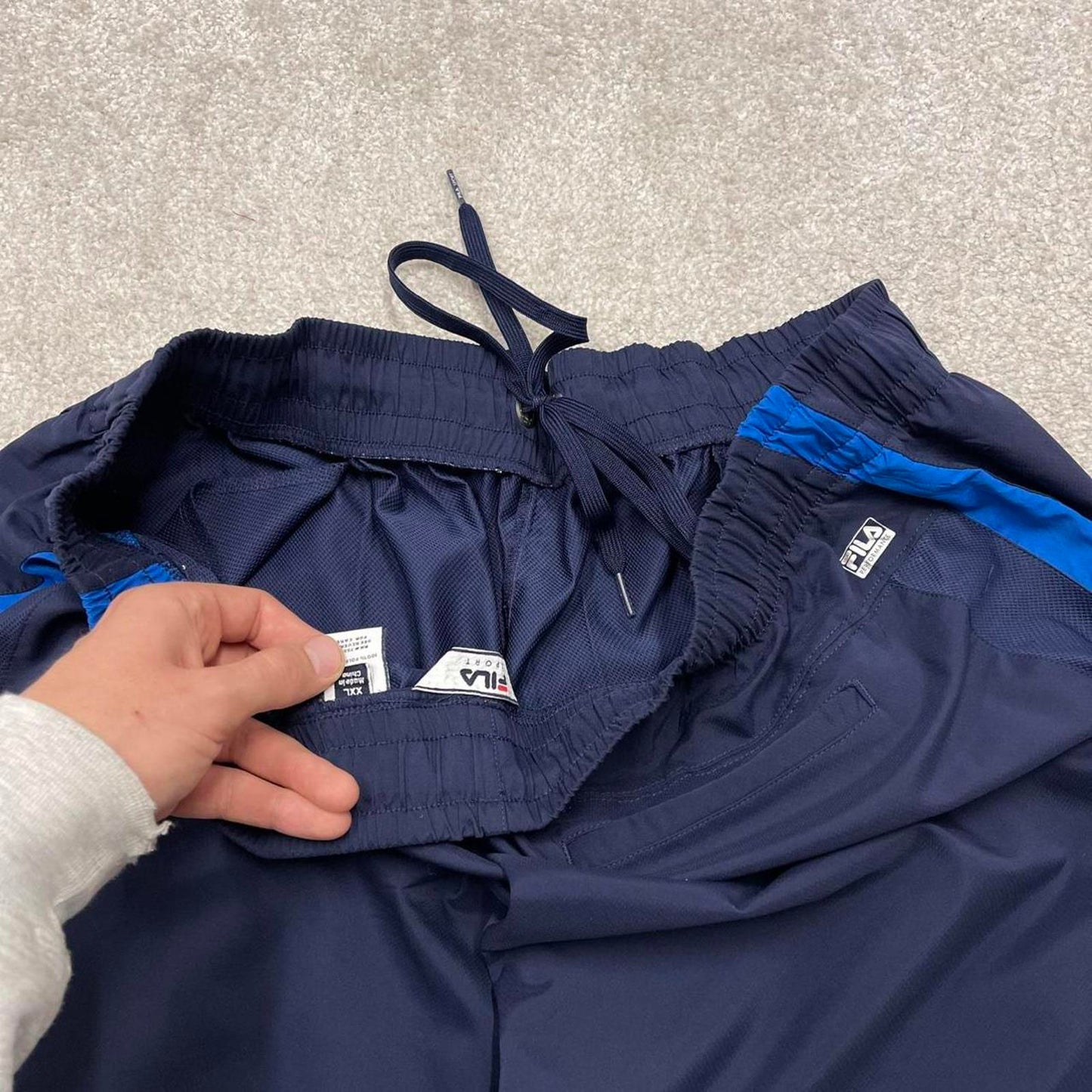 Baggy Fila trackies XXL navy loose Y2K style foaty joggers print logo