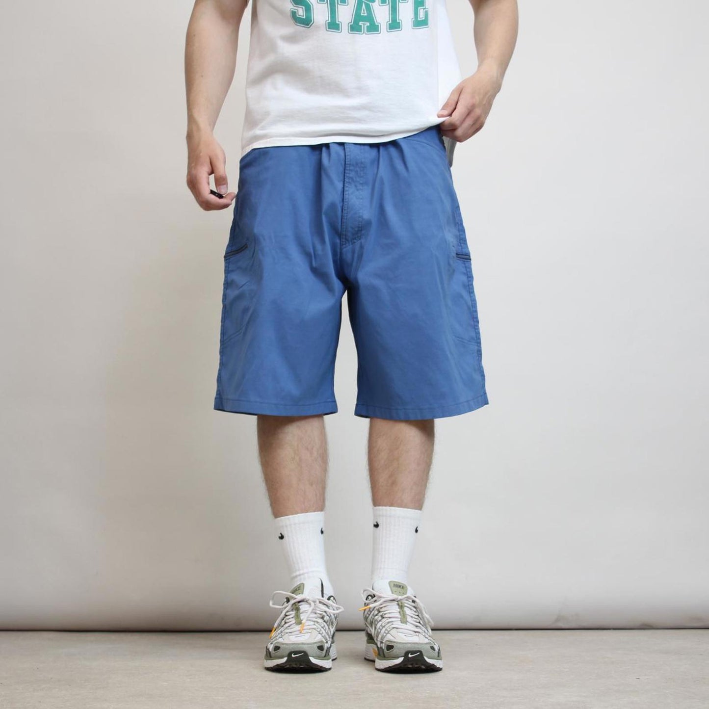 Mens Wrangler shorts W42