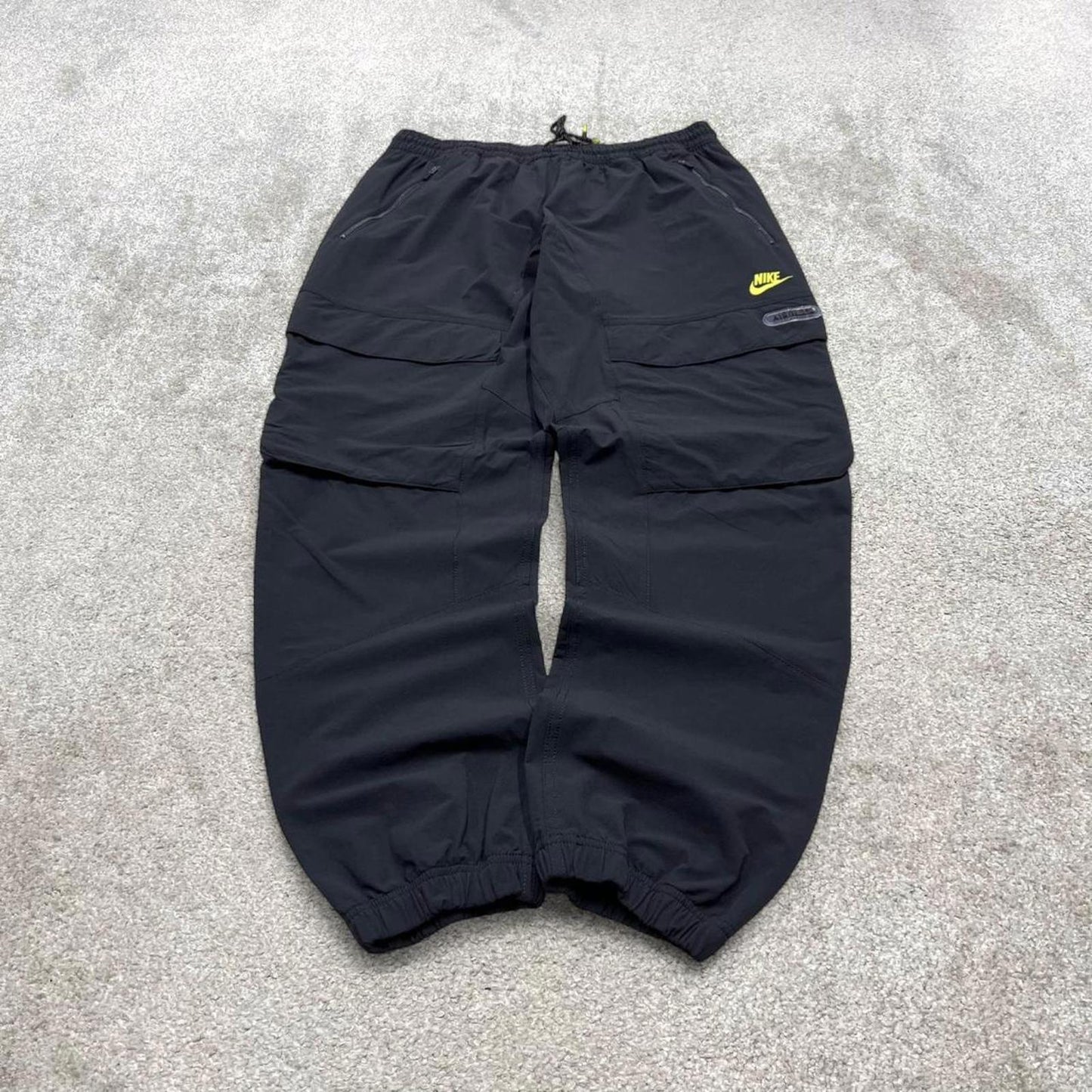 Y2k Nike Airmax tracksuit bottoms black swoosh logo running gym cargo track pants