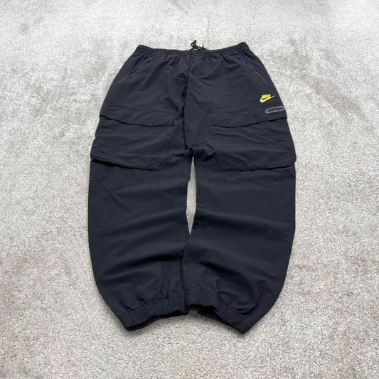 Y2k Nike Airmax tracksuit bottoms black swoosh logo running gym cargo track pants