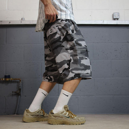 Ecko unltd camo cargo shorts grey W38 Loose floaty lightweight skater surf style camouflage utility