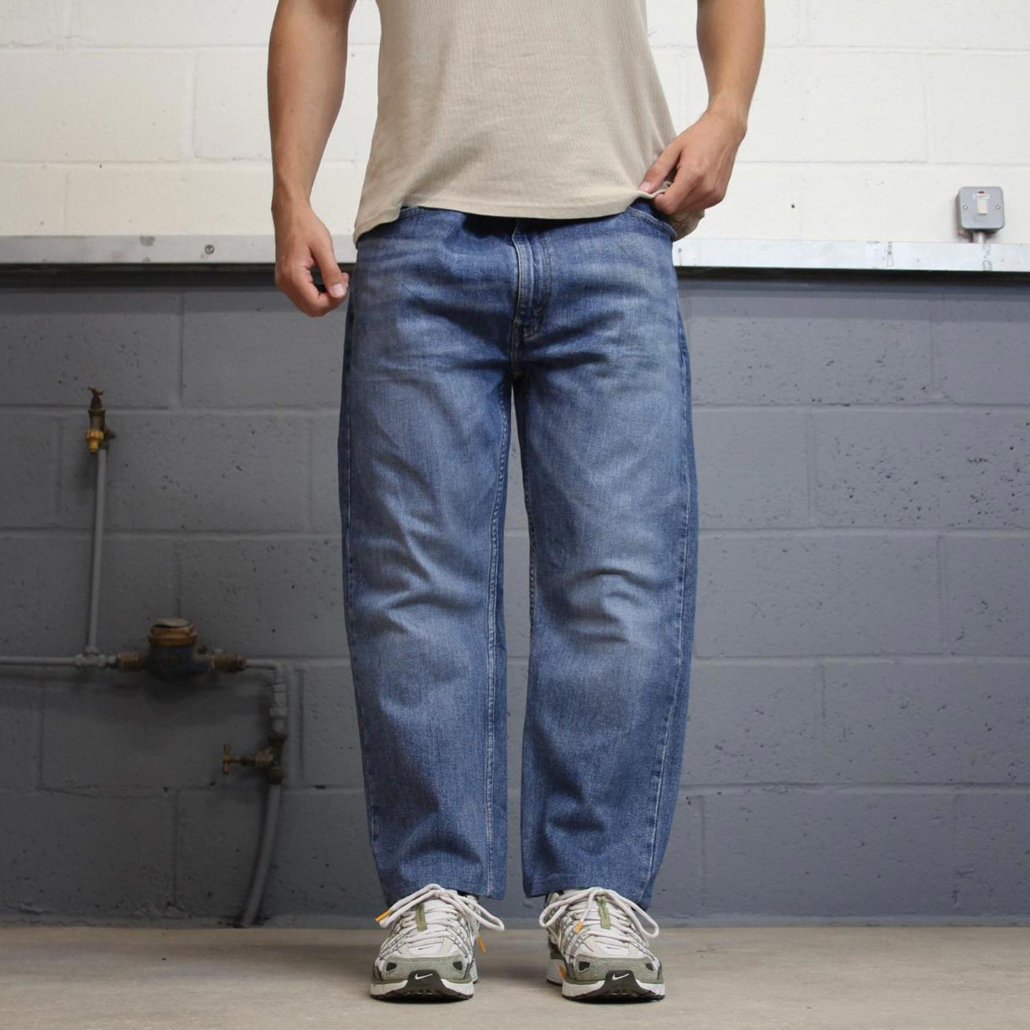 Blue Levis 505 jeans W40L26 blue straight leg y2k style pants red tab logo