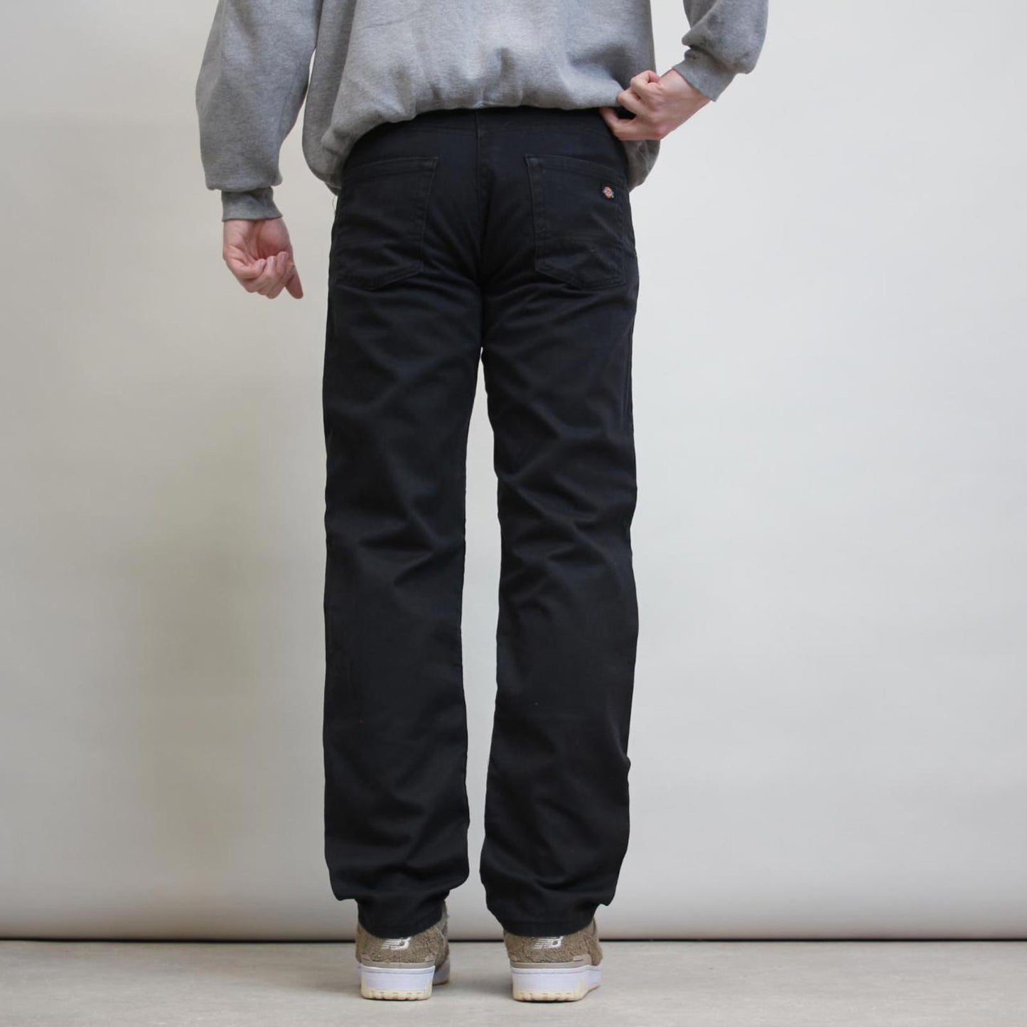 Black Dickies trousers W30L32 chino style skater pants