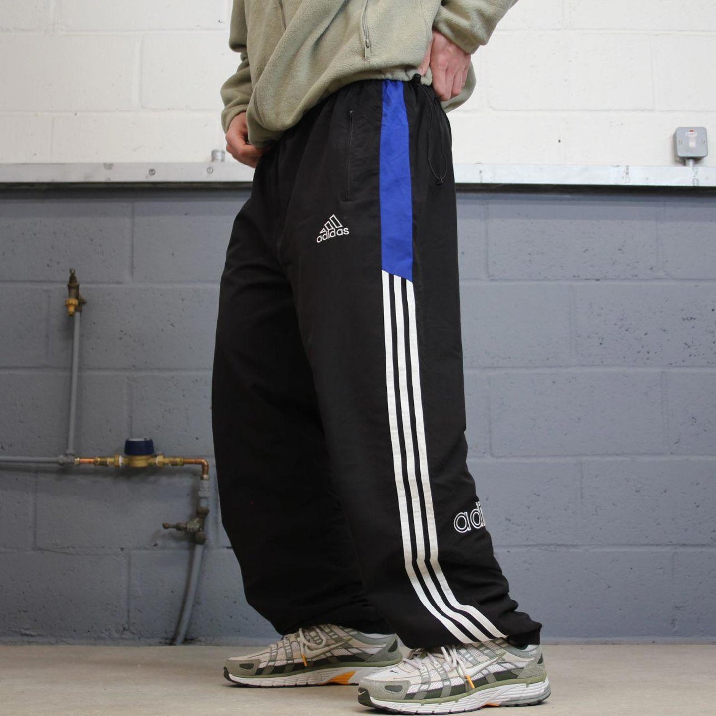 Vintage Y2K baggy Adidas tracksuit bottoms black Embroidered logo lined stripe track pants