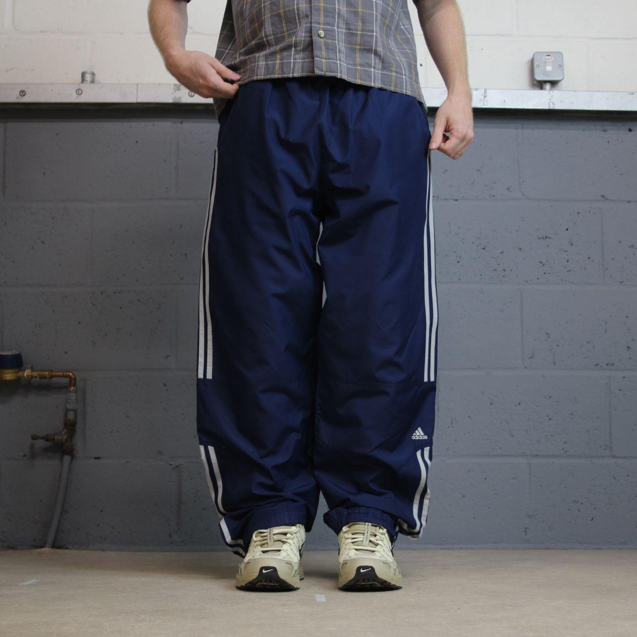 Baggy Y2K Adidas tracksuit bottoms navy L Wide leg mesh lined side stripe embroidered track pants