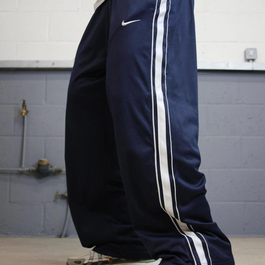 Vintage baggy Nike Basketball Trackies L Y2K loose leg swoosh logo