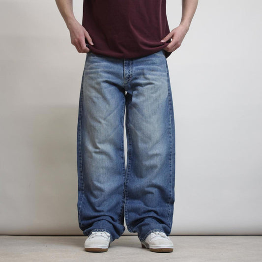 Mens Avirex jeans W36 L34