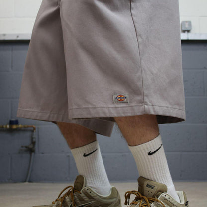 Dickies extra baggy chino shorts carpenter grey Surf style skater shorts long wide leg festival