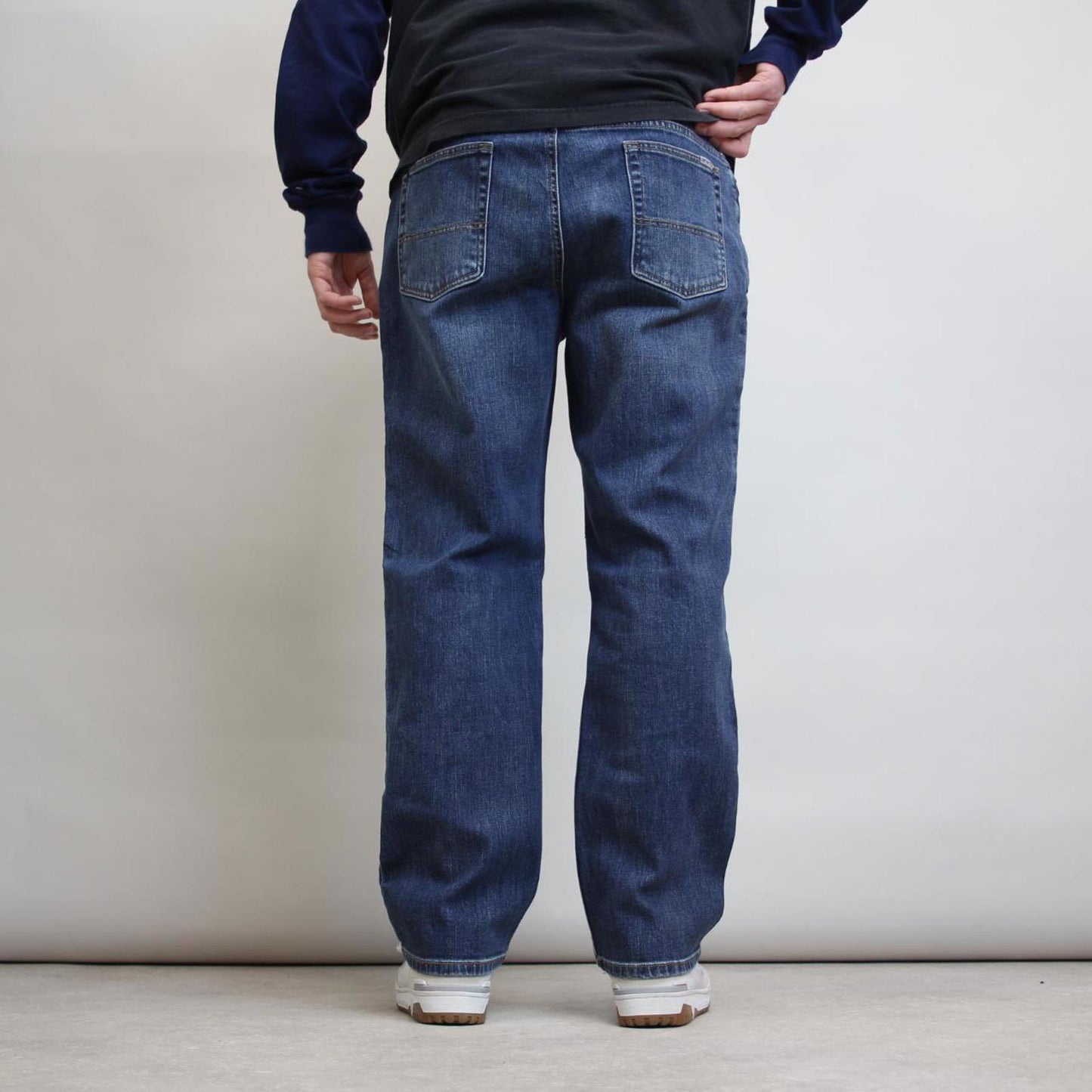 Blue Carhartt jeans size 16 short (W38) original fit straight leg denim jeans