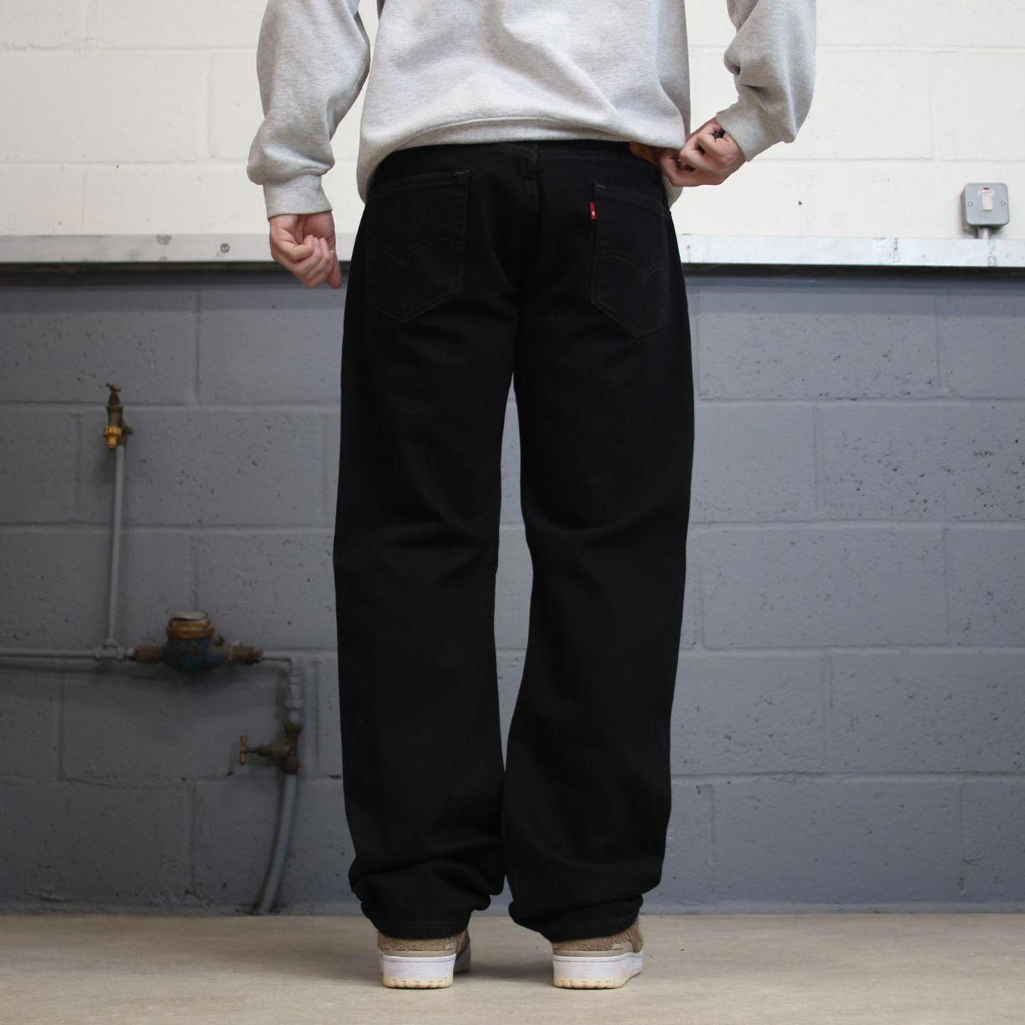 Black Levis 505 jeans y2k 90s style W34L32 red tab logo 5 pocket denim pants skater