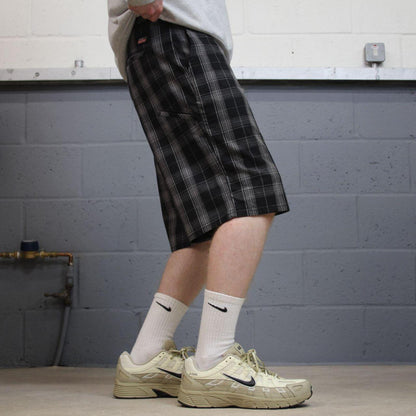 Dickies checkered carpenter shorts black Twill chino skater style shorts long leg
