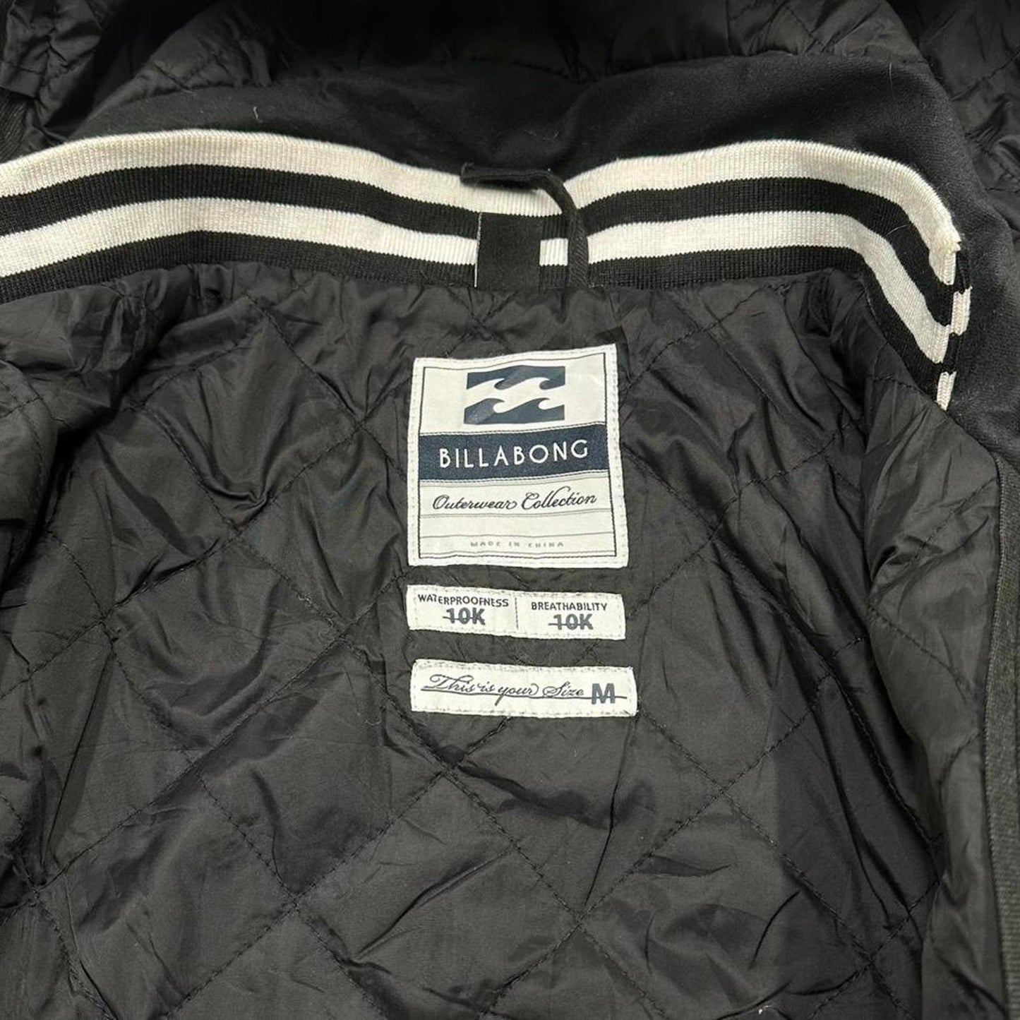 00s Billabong technical ski jacket M women's y2k varsity style hooded snow boarding coat winter