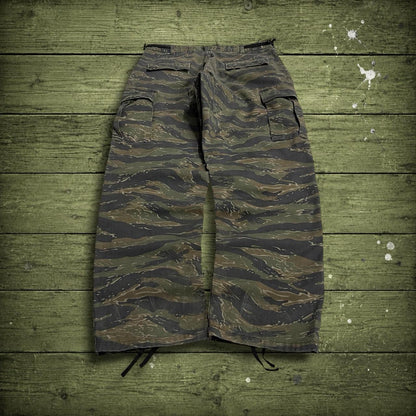 Vintage camo cargo pants y2k utility green Straight fit camouflage combat cargos