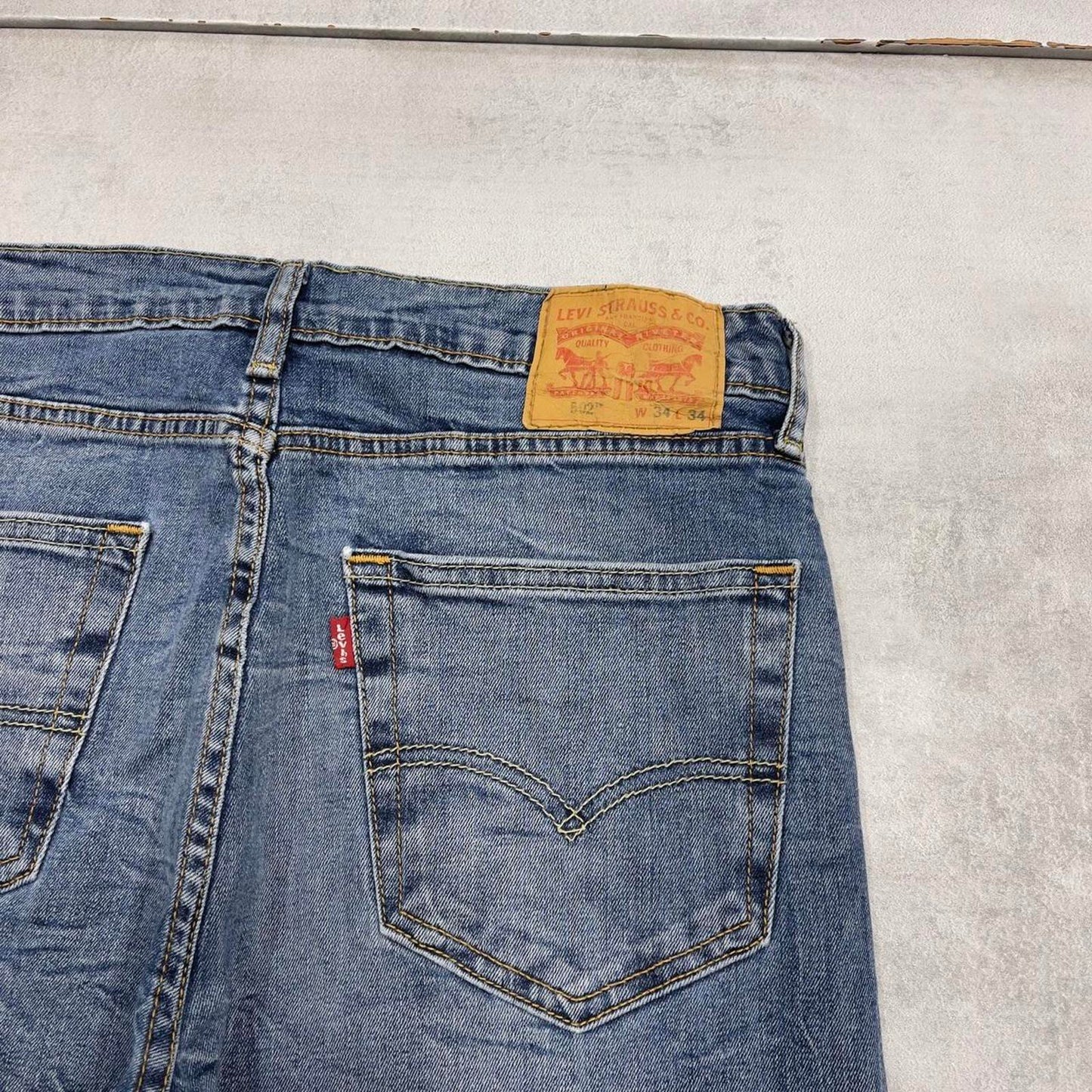 Mens Levi’s jorts W34