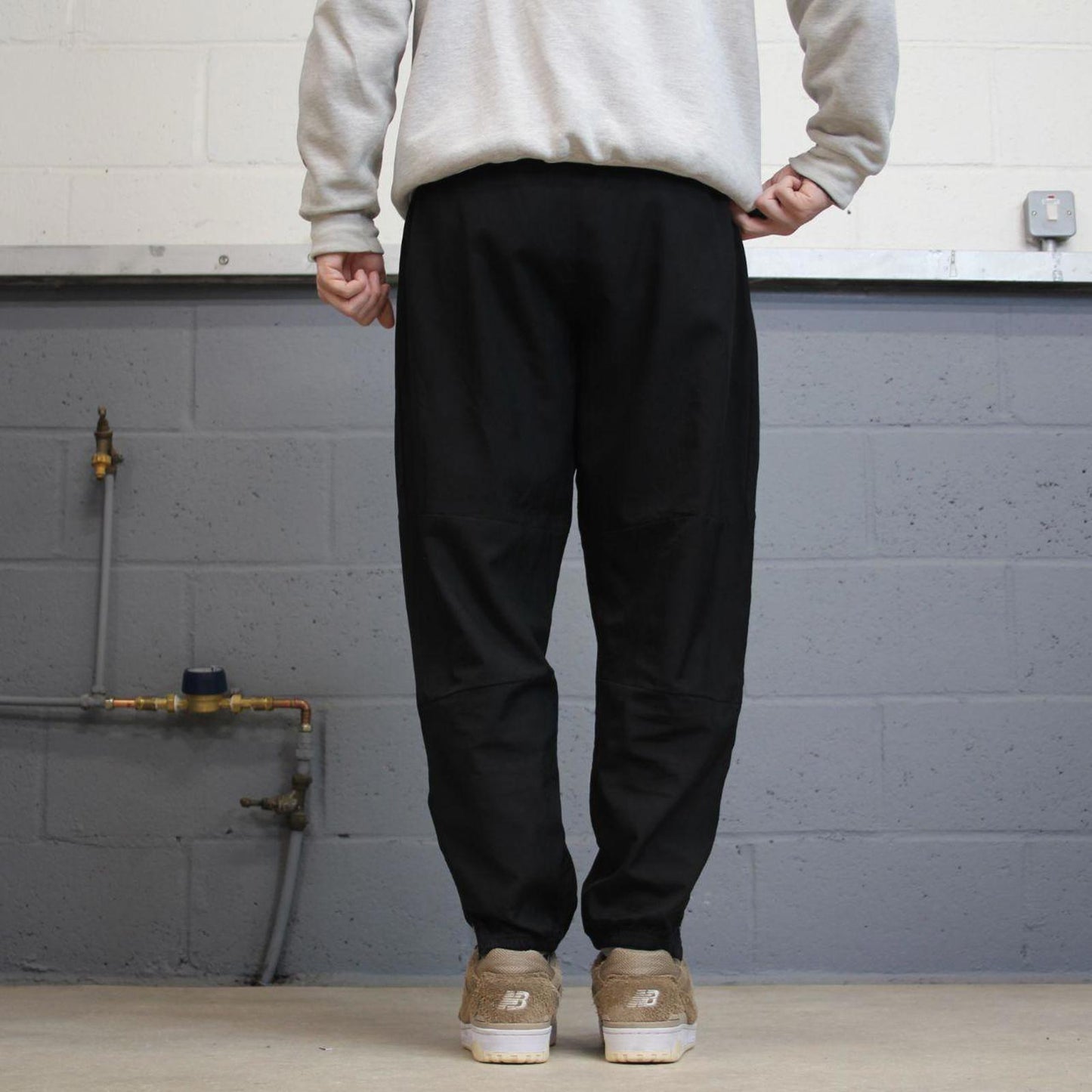 Nike Dri Fit Trackies XL black y2k 00s style loose leg joggers print logo