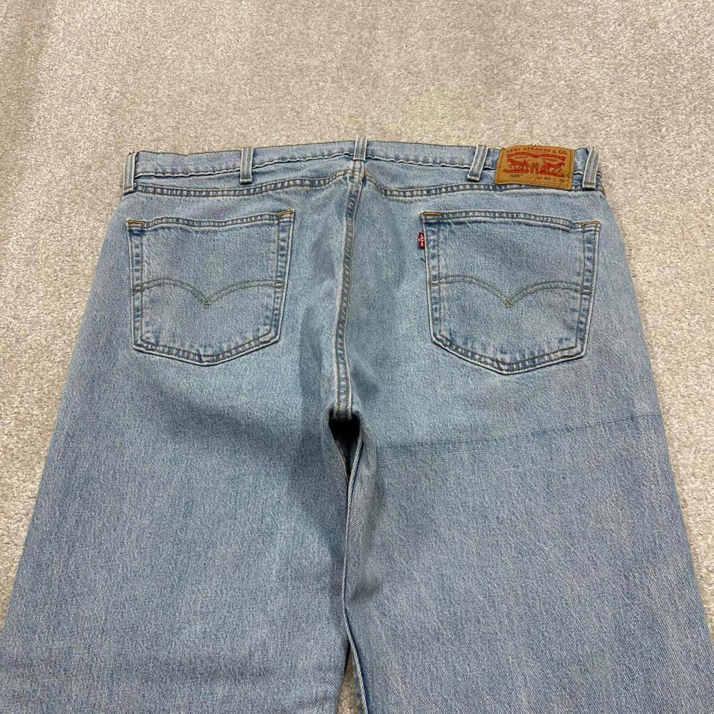 Vintage Y2K Levi’s 505 jeans light wash blue Straight leg 00s style denim pants red tab logo