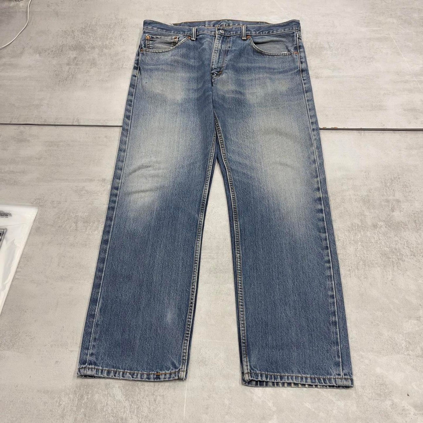 Blue Levi's 505 jeans W38L30 loose denim jeans red tab logo
