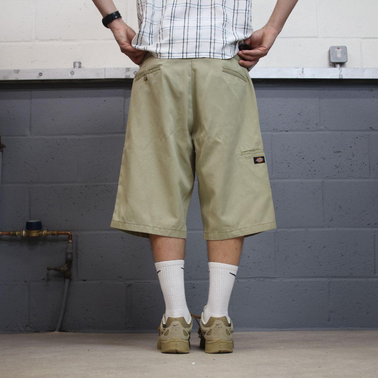 Dickies carpenter chino shorts relaxed khaki Chino style skater shorts loose leg festival