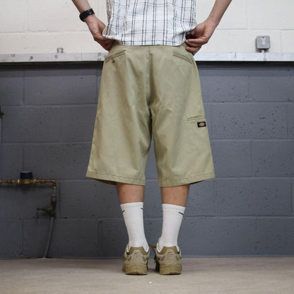 Dickies carpenter chino shorts relaxed khaki Chino style skater shorts loose leg festival