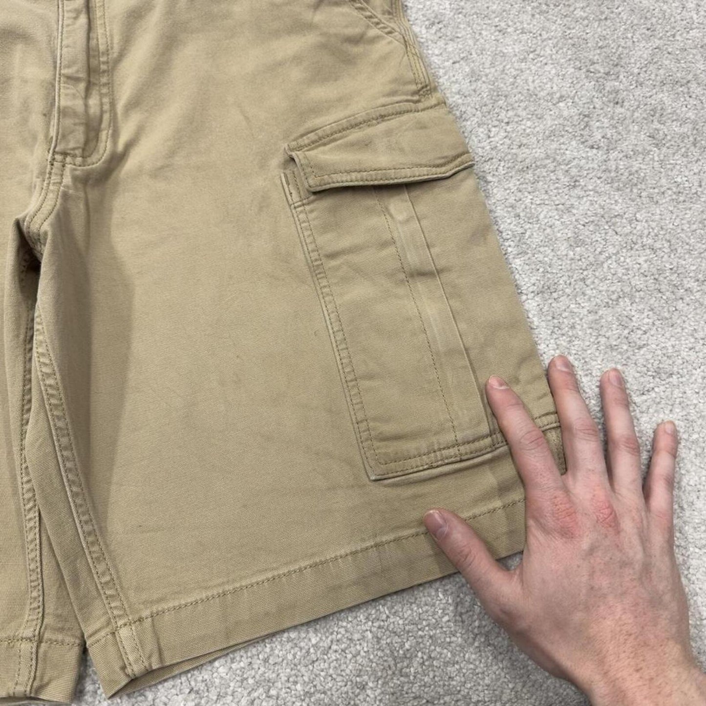Carhartt cargo shorts loose canvas khaki Canvasy relaxed fit skate style shorts