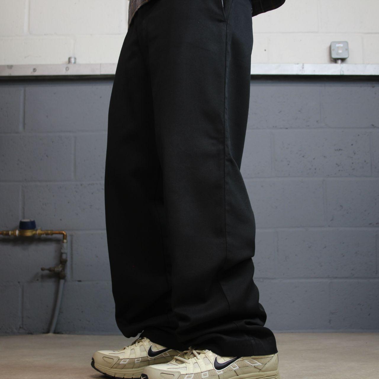 Dickies chino pants black loose W34L32 Lightweight floaty skate work trousers
