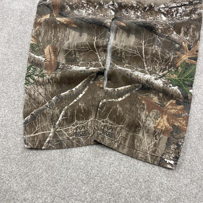 Y2k Realtree camo cargo pants Medium khaki floaty King's Camo forest camouflage pants